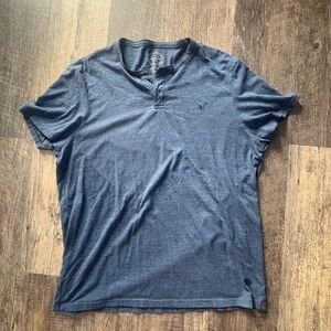 Mens American Eagle XXL Henley shirt